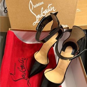 Christian Louboutin Harler ankle-strap pumps 100mm black leather. Size 40.
